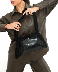 Μαύρη τσάντα χειρός